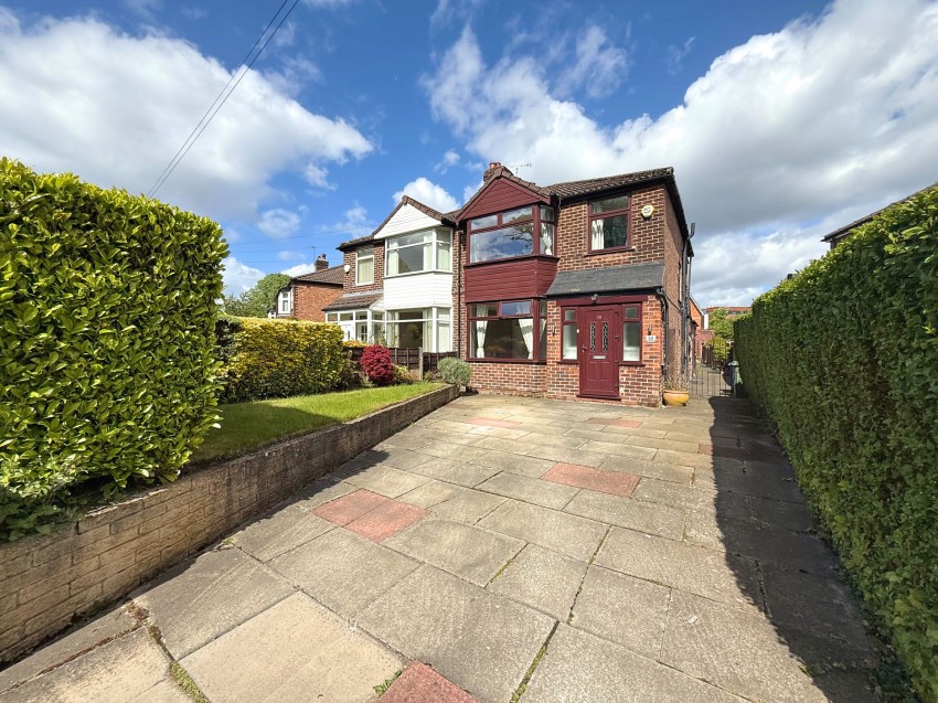 Images for Oakfield, Sale, M33