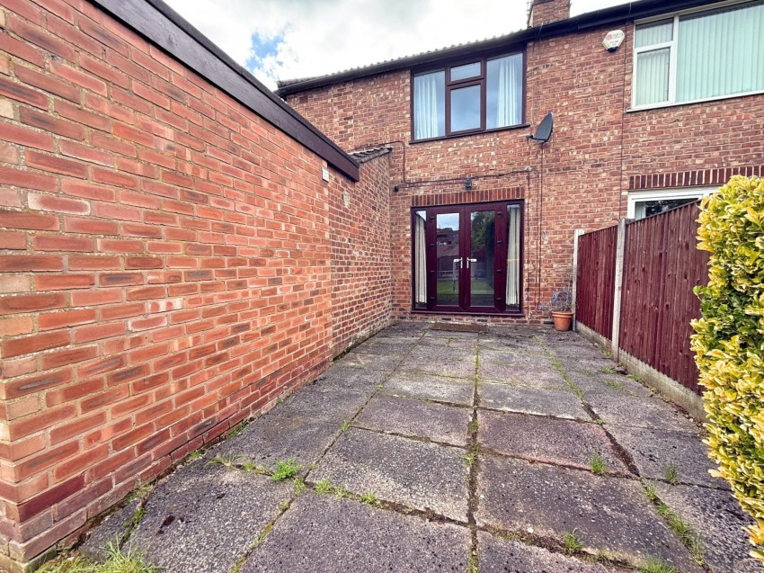 Images for Oakfield, Sale, M33