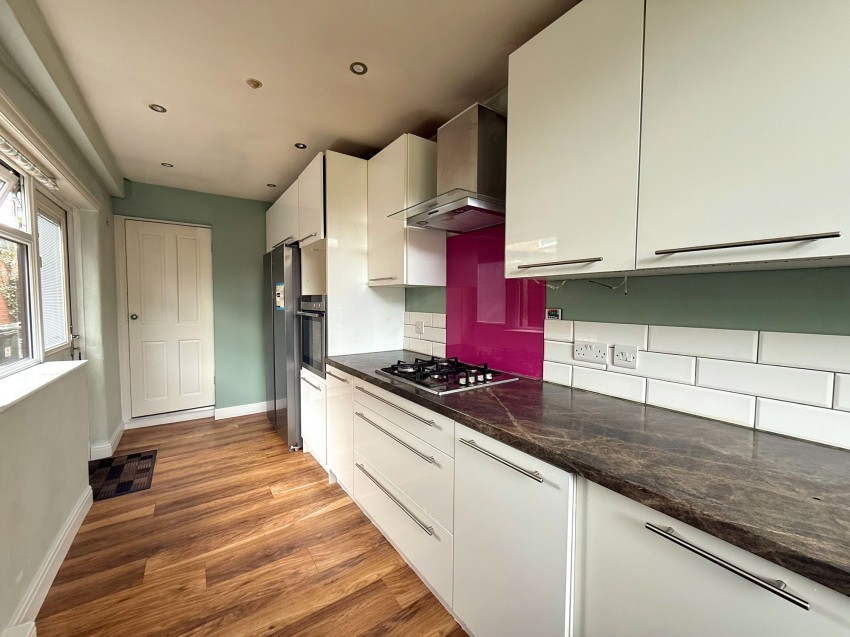 Images for Oakfield, Sale, M33