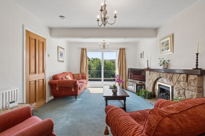Images for The Paddock, Whaley Bridge, SK23