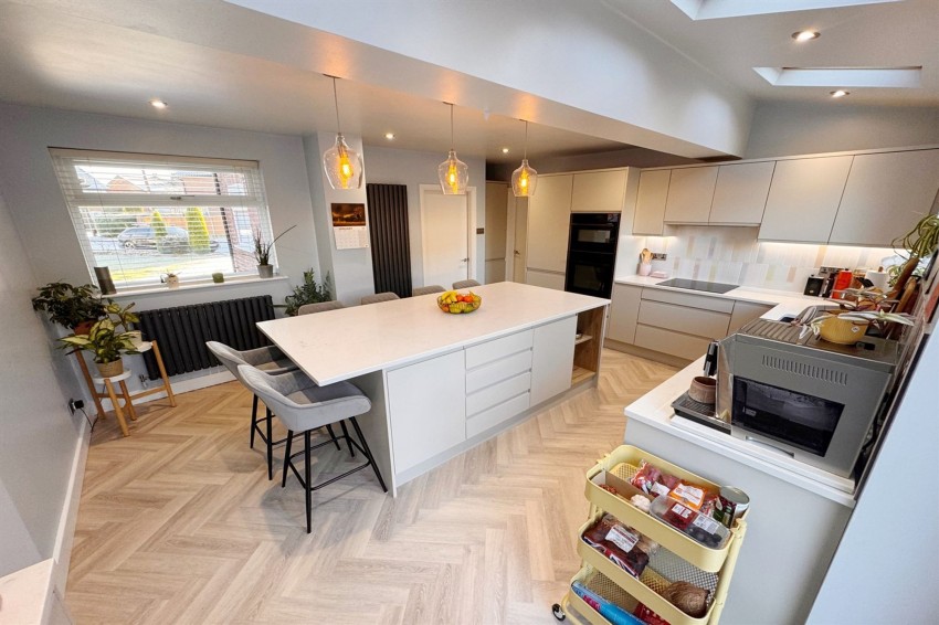 Images for Hawthorn Grove, Bramhall, SK7