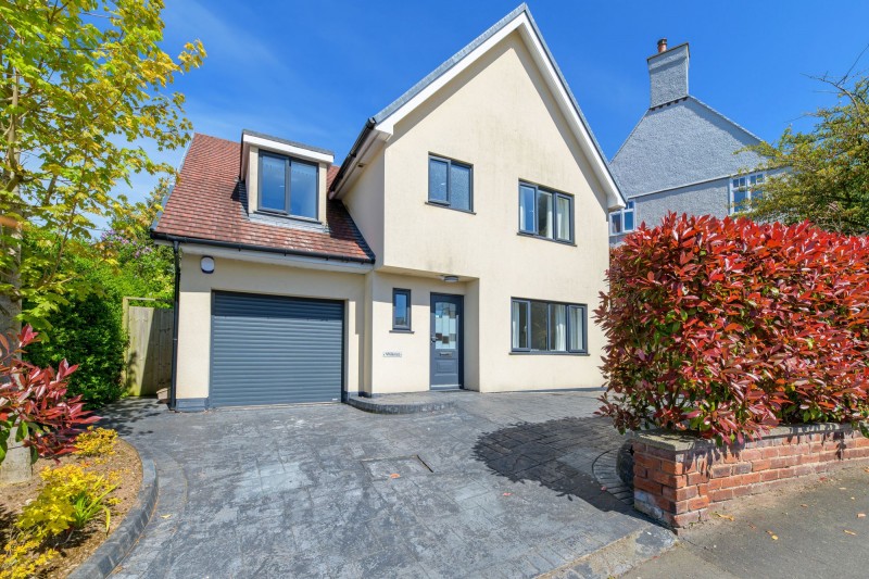 Crescent Drive, Helsby, WA6