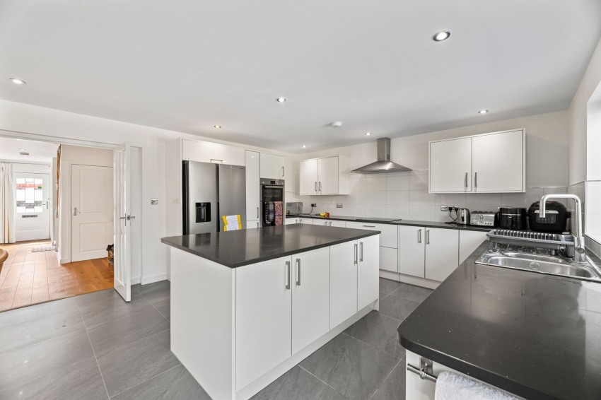 Images for Crescent Drive, Helsby, WA6