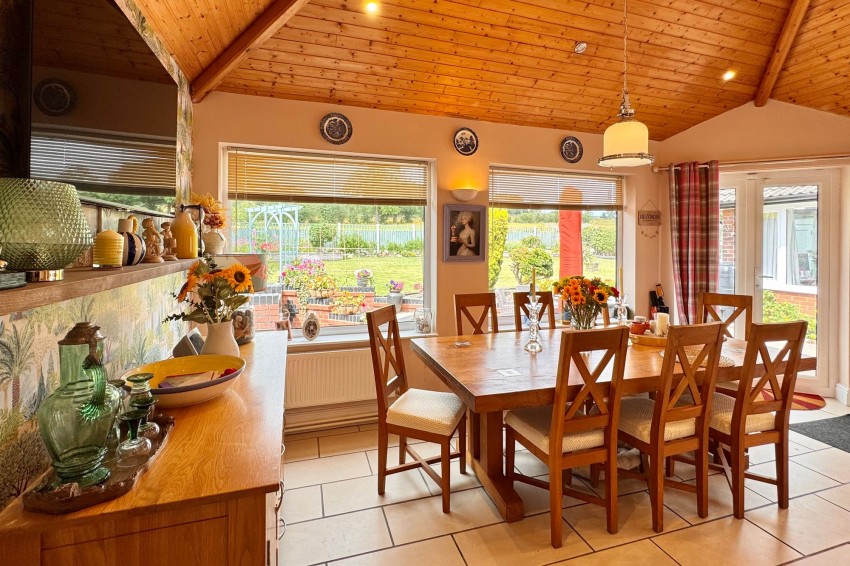 Images for Green Lane, Hollingworth, SK14