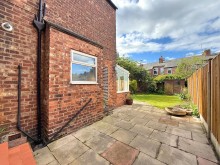 Images for Urban Road, Sale, M33