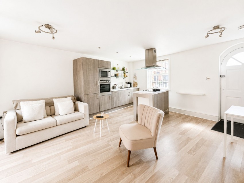 Images for Royles Square, South Street, SK9