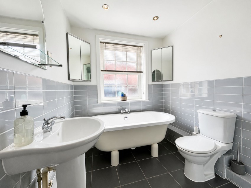 Images for Royles Square, South Street, SK9
