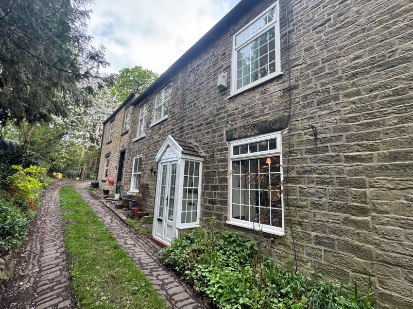 Images for Moor End Road, Mellor, SK6