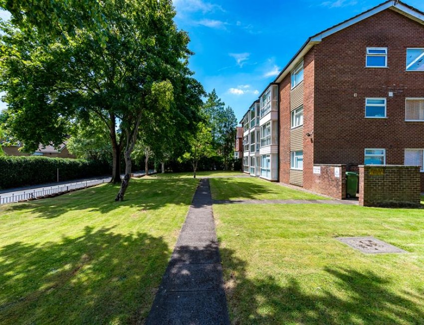 Images for Wrayton Lodge, Whitehall Road, Sale