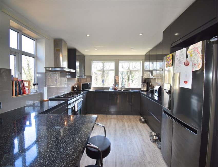 Images for The Sidings, High Peak