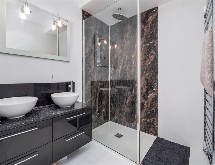 Images for Peters Close, Prestbury, Macclesfield