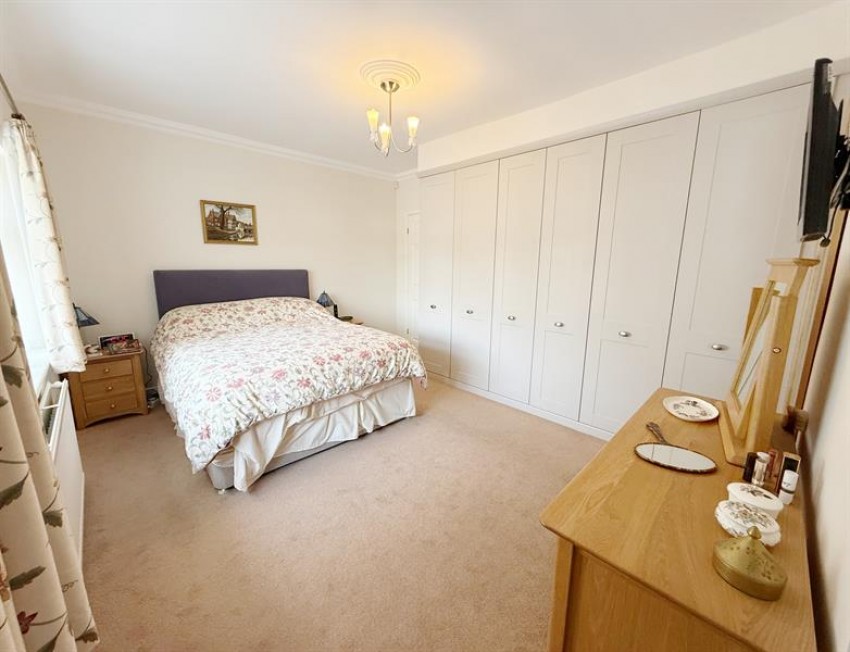 Images for Larchway, Bramhall, 