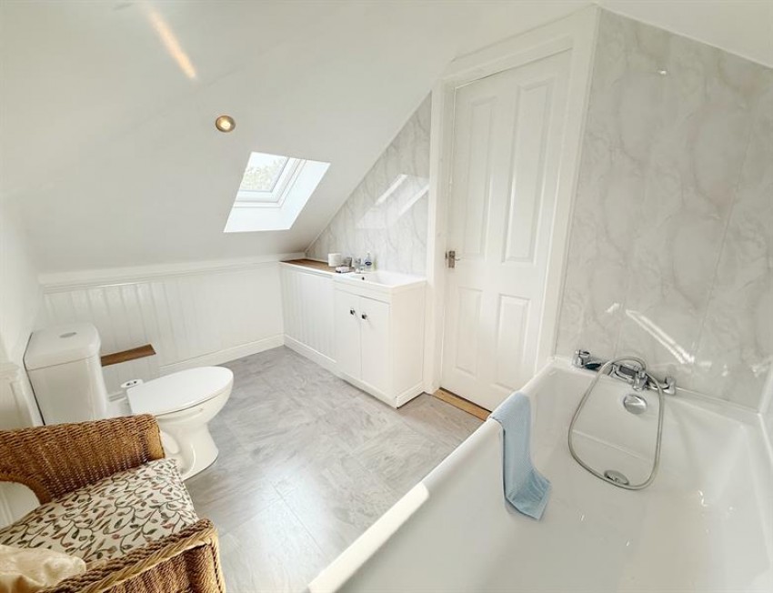 Images for Larchway, Bramhall, 