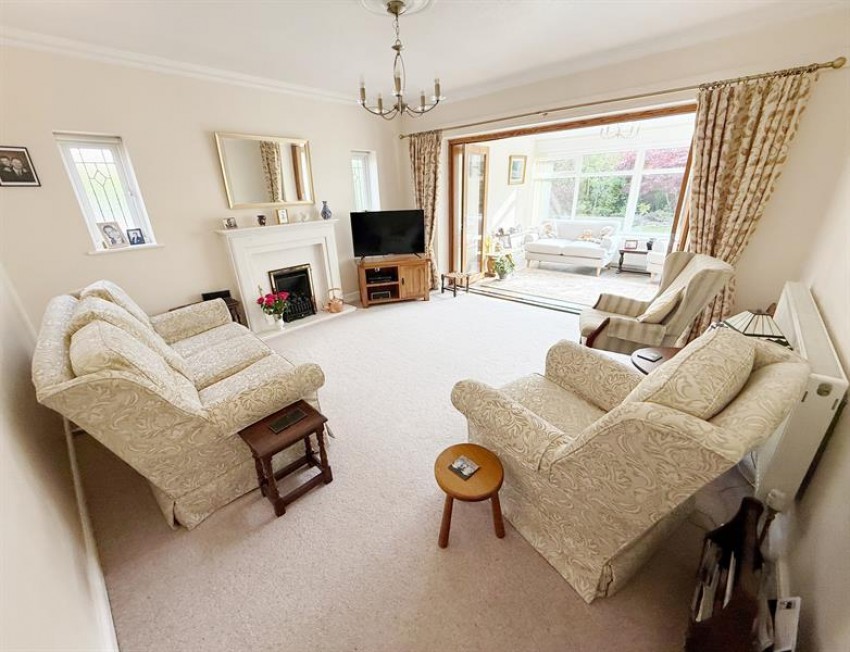 Images for Larchway, Bramhall, 
