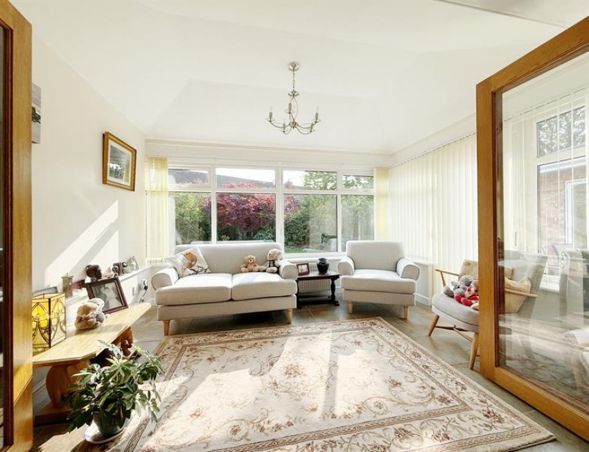 Images for Larchway, Bramhall, 