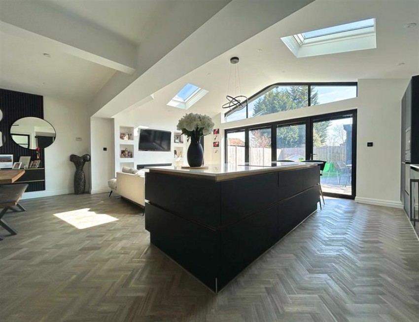 Images for Barnfield Crescent, Sale