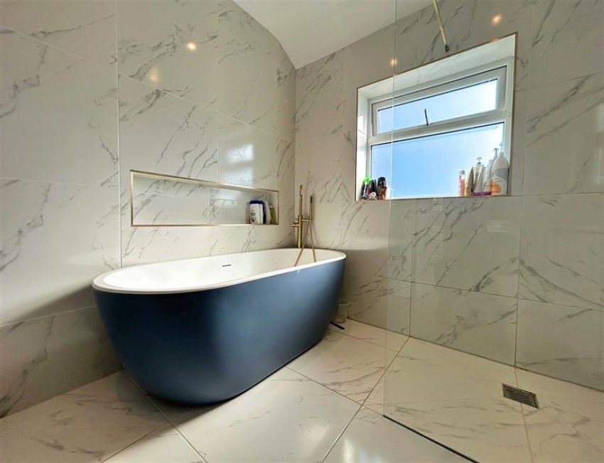 Images for Barnfield Crescent, Sale