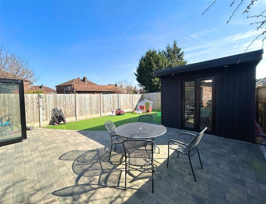 Images for Barnfield Crescent, Sale