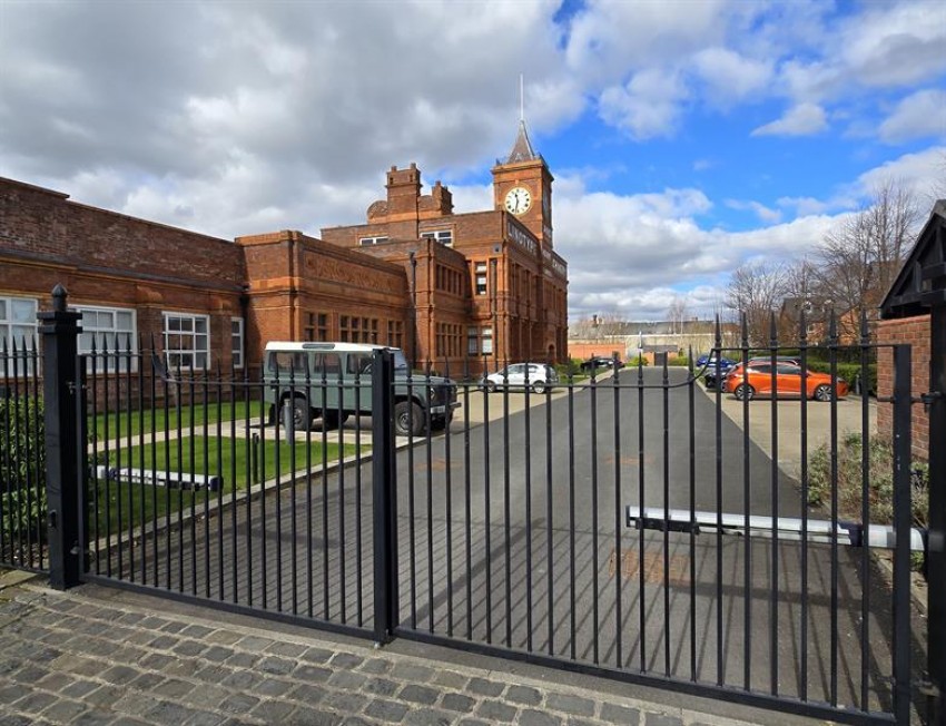 Images for Apt 2 Egerton Park, Altrincham