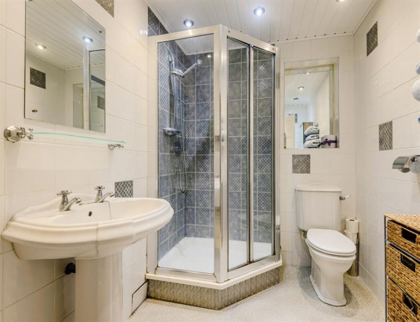 Images for Substantial detached bungalow in large plot in centre of Bunbury village