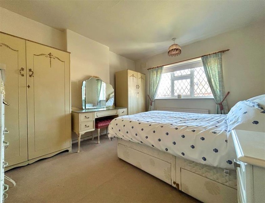 Images for Ashton Lane, Sale
