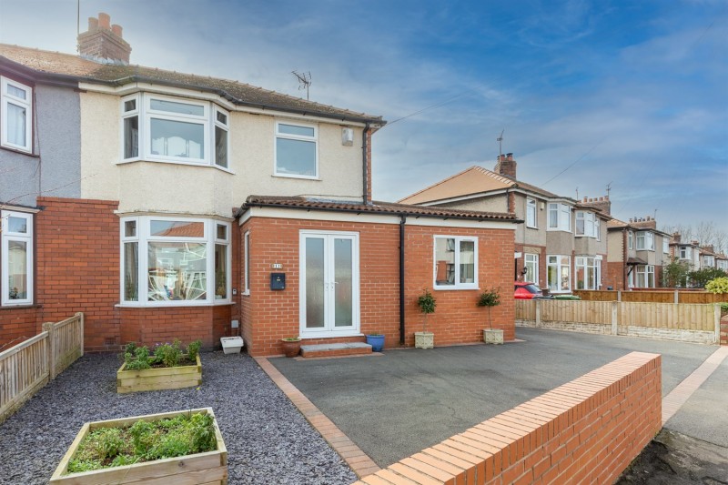 Hill View Avenue, Helsby, Frodsham
