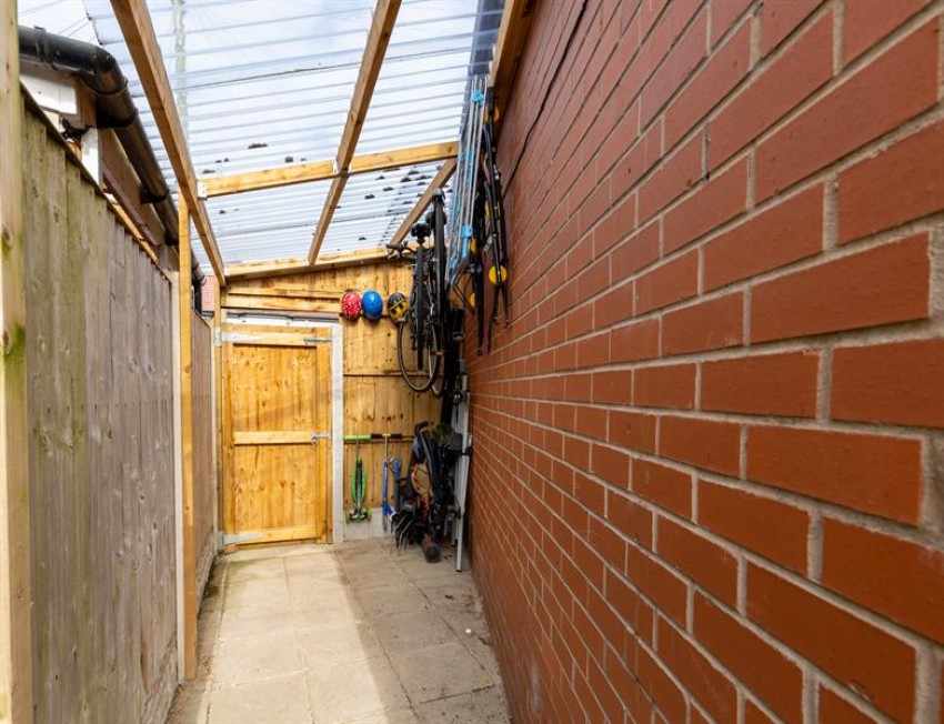 Images for Hill View Avenue, Helsby, Frodsham
