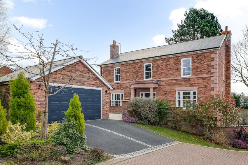 Images for 2200 square feet and spectacular views at West Acre Gardens