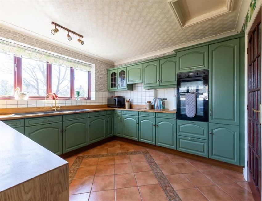 Images for Bungalow annexe and five acres in Mill Lane Kingsley