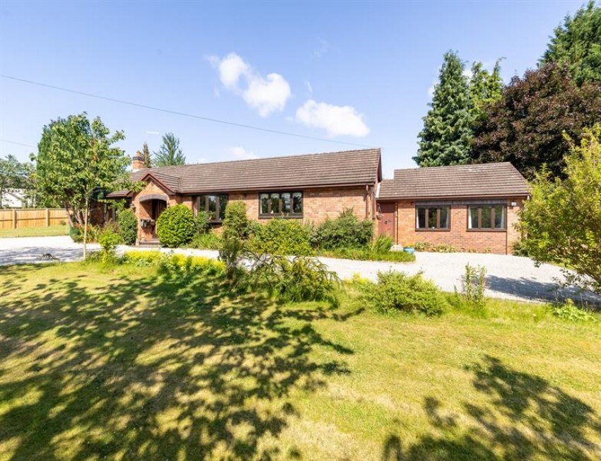 Images for Bungalow annexe and 1.25 acres in Mill Lane Kingsley