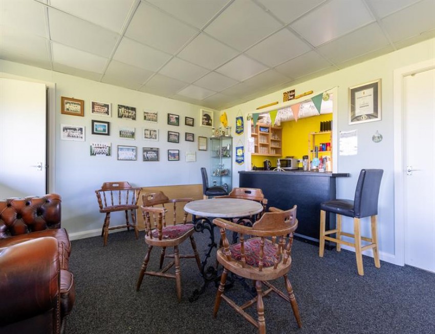 Images for Bungalow annexe and five acres in Mill Lane Kingsley
