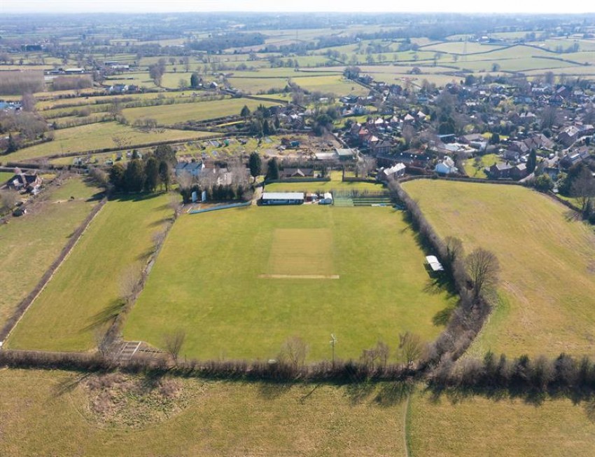 Images for Bungalow annexe and five acres in Mill Lane Kingsley