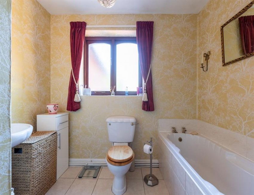 Images for Bungalow annexe and five acres in Mill Lane Kingsley