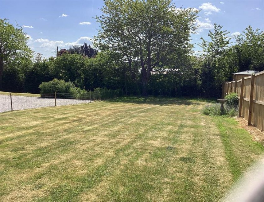 Images for Bungalow annexe and 1.25 acres in Mill Lane Kingsley