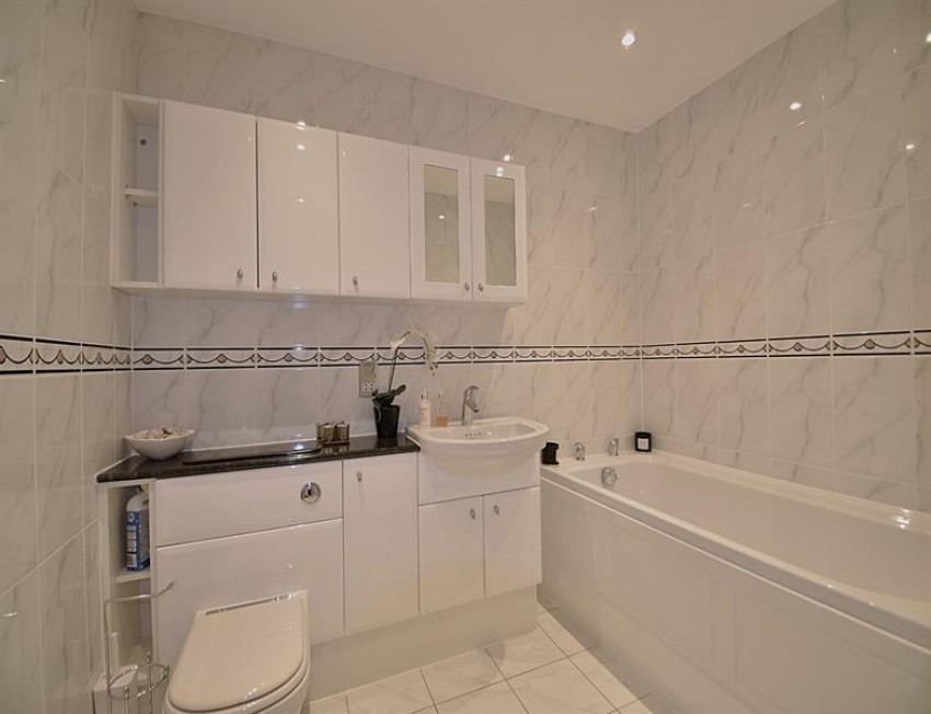 Images for Barnfield House, St Hilarys Park, Alderley Edge