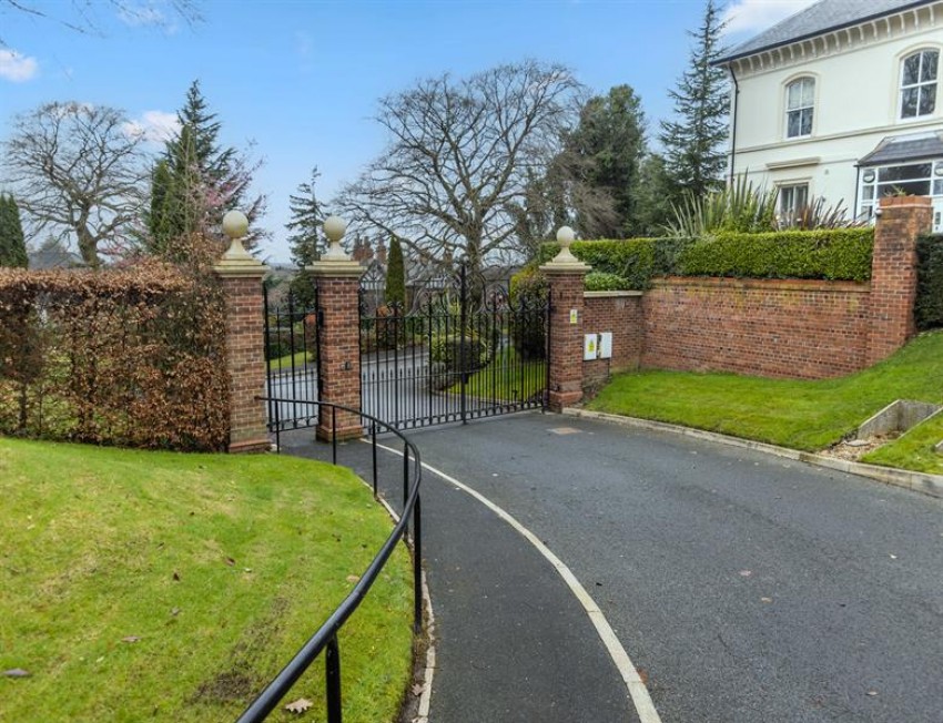 Images for Barnfield House, St Hilarys Park, Alderley Edge