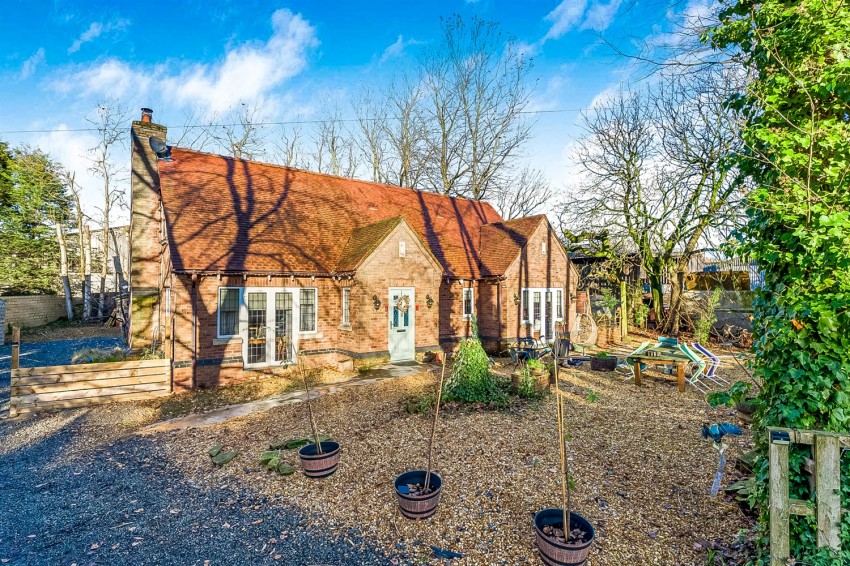 Images for Gingerbread Cottage, Little Ees Lane, Sale