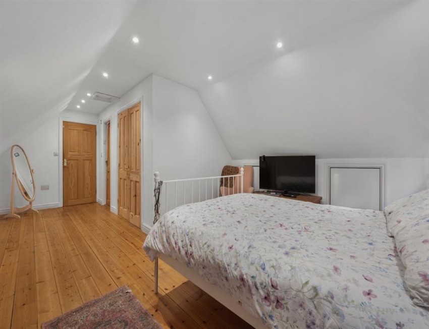 Images for Gingerbread Cottage, Little Ees Lane, Sale