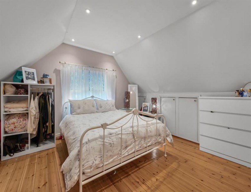 Images for Gingerbread Cottage, Little Ees Lane, Sale