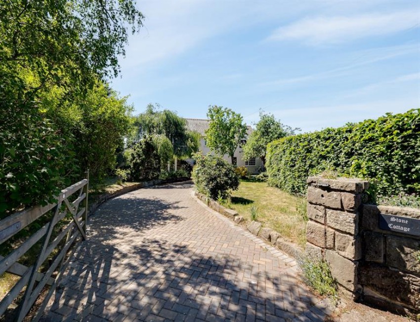 Images for Super detached cottage, views and outbuildings in Nortons Lane Mouldsworth