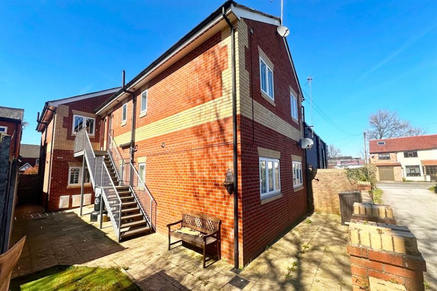 Images for Georges Court, London Road South, Poynton