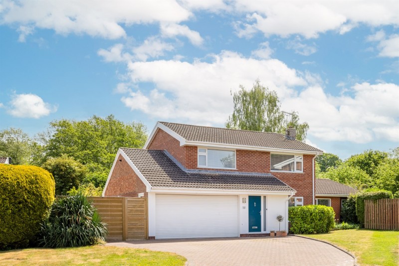 Superb 0.33 acre plot and fully refurbished house in Milbrook End, Tattenhall