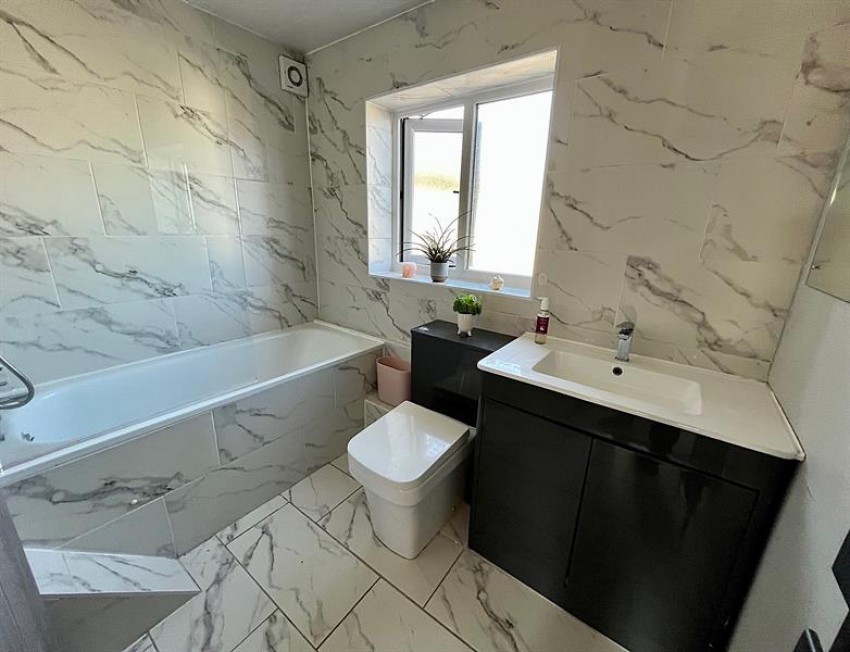Images for Crandon Drive, East Didsbury