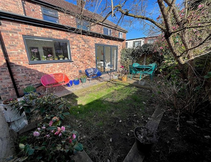Images for Crandon Drive, East Didsbury