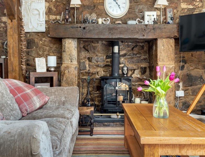 Images for Woodend Fold, Strines