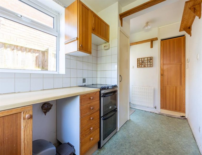 Images for No chain house with potential in Broom Crescent, Tarvin
