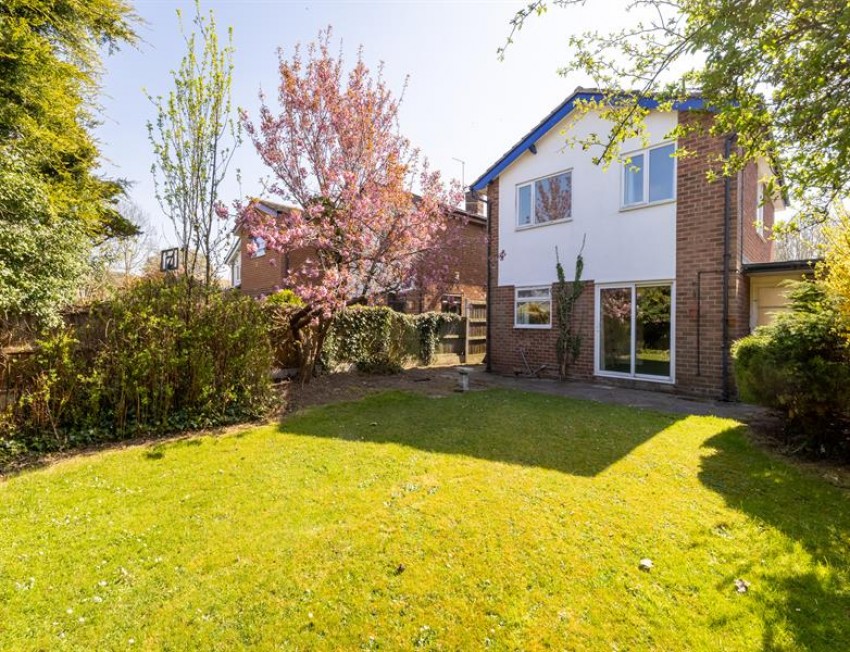 Images for No chain house with potential in Broom Crescent, Tarvin