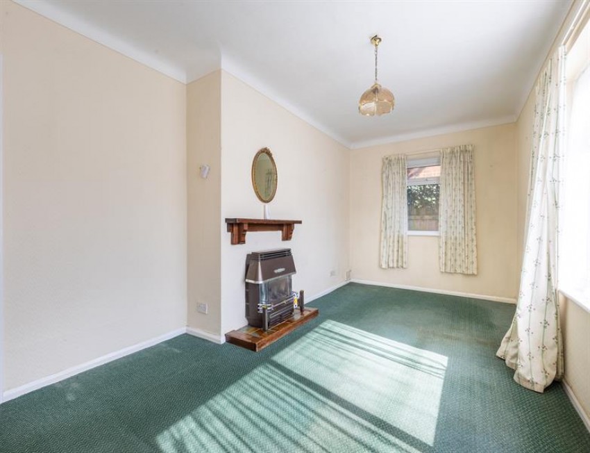 Images for No chain house with potential in Broom Crescent, Tarvin