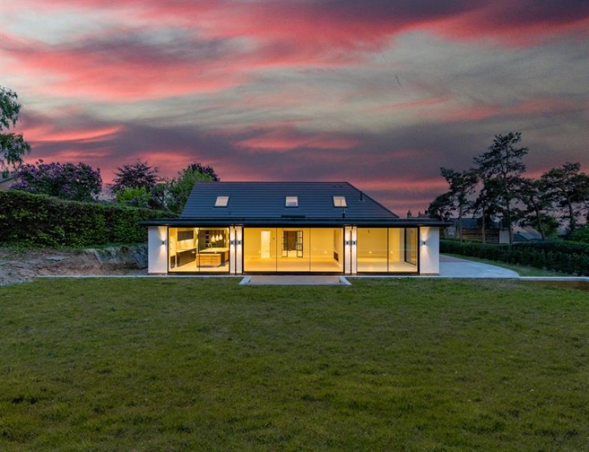 Images for Incredible bespoke residence within walking distance of Kelsall village centre