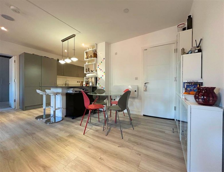 Images for One Park Avenue, Sale